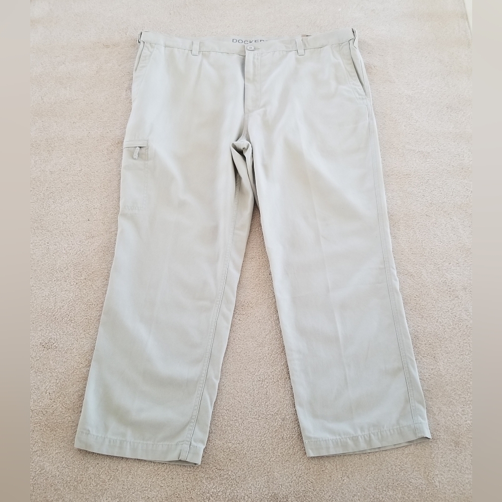 NWT 46X30 Dockers D3 Classic Comfort Cargo Big and Tall Pants